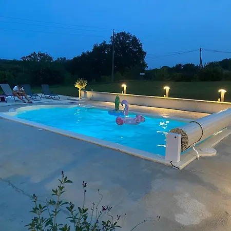Piscine Chauffee Et Jacuzzi Sarlat En Perigord